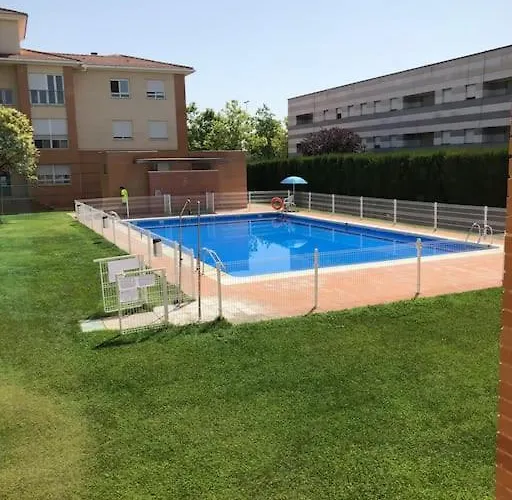 Vut El Parque -Con Piscina En Verano - Aparcamiento En Calle Y Parking Gratis En El Centro