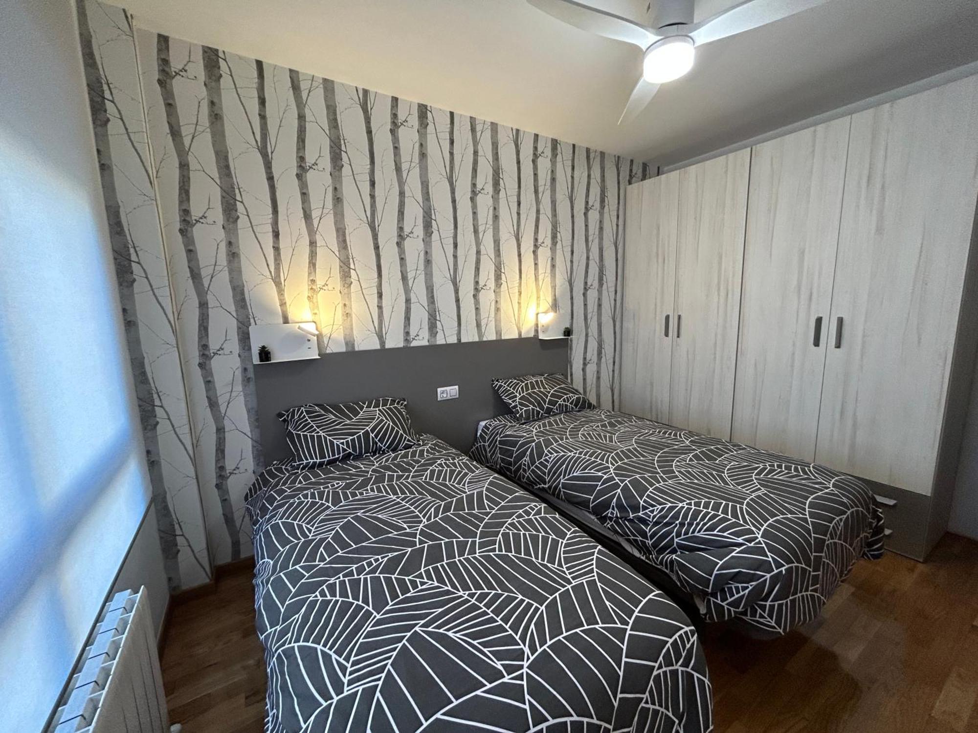 Vut El Parque -con Piscina En Verano - Aparcamiento En Calle Y Parking Gratis En El Centro * Ciudad Real