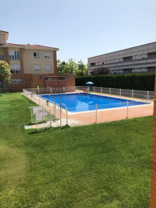 Vut El Parque -con Piscina En Verano - Aparcamiento En Calle Y Parking Gratis En El Centro Apartment *