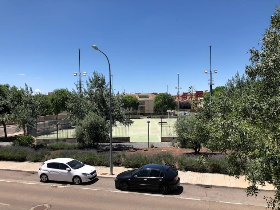 Apartment Vut El Parque Piso 3dormitorios 2banos Parking Gratis En El Centro *